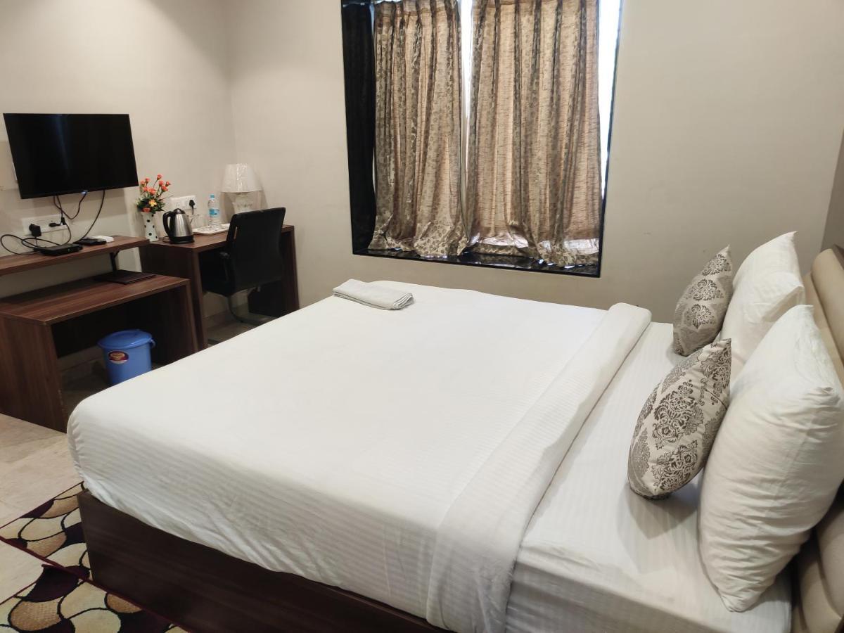 Visawa Palace Nanded Ngoại thất bức ảnh